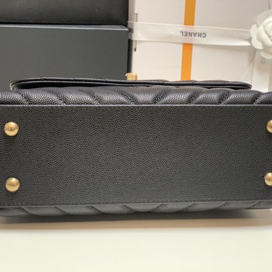 Chanel Coco Handle in Caviar Calfskin With V Pattern And Lizard Handle 23cm