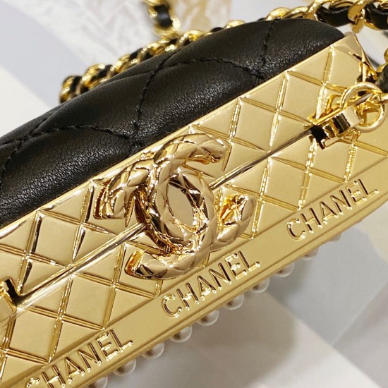 Chanel Evening Bag In Lambskin Metal And Imitation Pearls 9cm 2 Colors