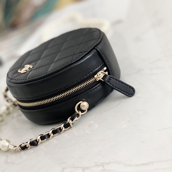 Chanel Round Bag in Lambskin with Imitation Pearls Chains