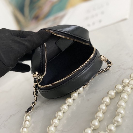 Chanel Round Bag in Lambskin with Imitation Pearls Chains
