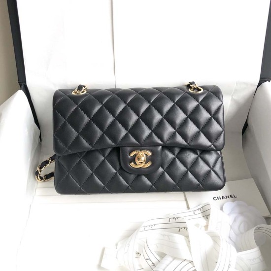 Chanel Flap Bag in Lambskin 23cm