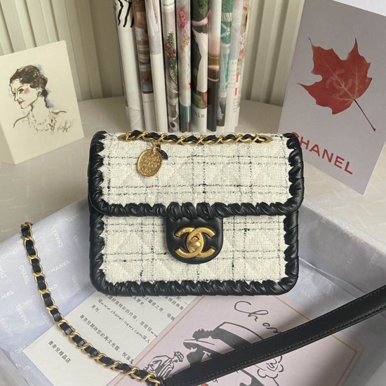 Chanel Flap Bag in Tweed Fabric With Contrasting Leather Braided Edges And Badge Charm 2 Colors 19cm