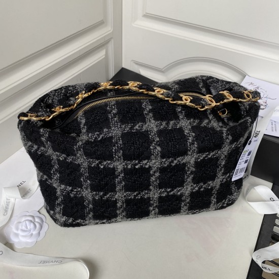Chanel Maxi Hobo Bag In Wool Tweed 45cm 55cm 2 Colors