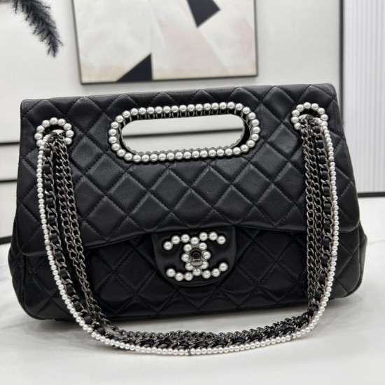 Chanel Shopping bag in Aged Shiny Lambskin 28cm AS4221
