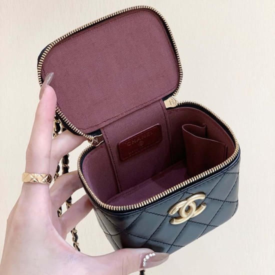 Chanel Small Vanity Chain Bag in Calfskin