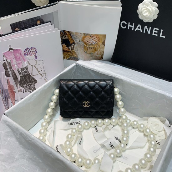 Chanel Wallet on Chain in Lambskin With Imitation Pearls Chains 15.5cm