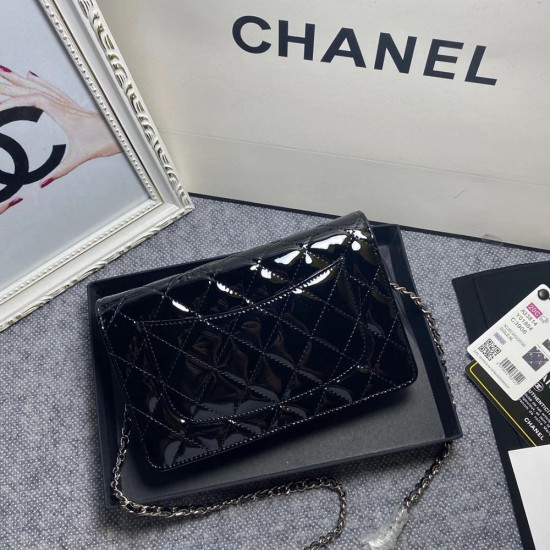 Chanel Classic Wallet on Chain in Patent Calfskin 19cm
