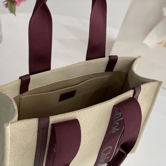 Chloe Medium Woody Tote Bag in Subtly Speckled Cotton Canvas With Burgundy Ribbon
