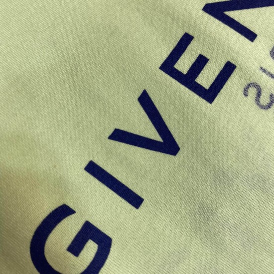 Givenchy T Shirt