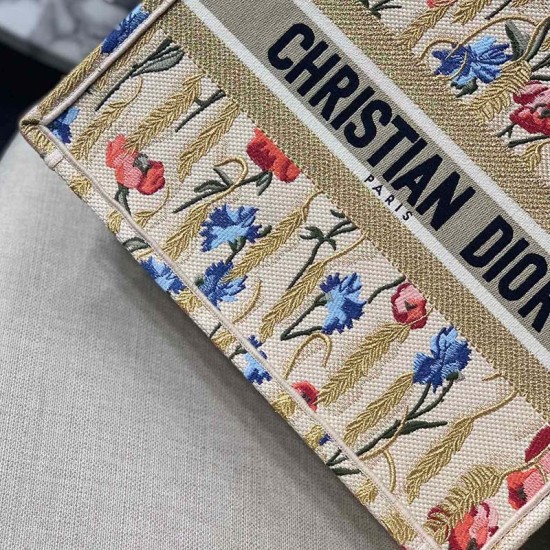 Dior Book Tote Beige Hibiscus Rosa-sinensis Embroidery 36.5cm 41.5cm