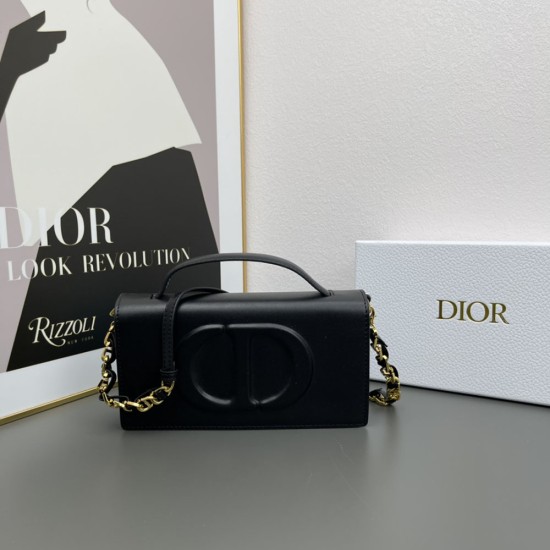 Dior CD Signature Chain Bag In Calfskin 2 Colors 21cm