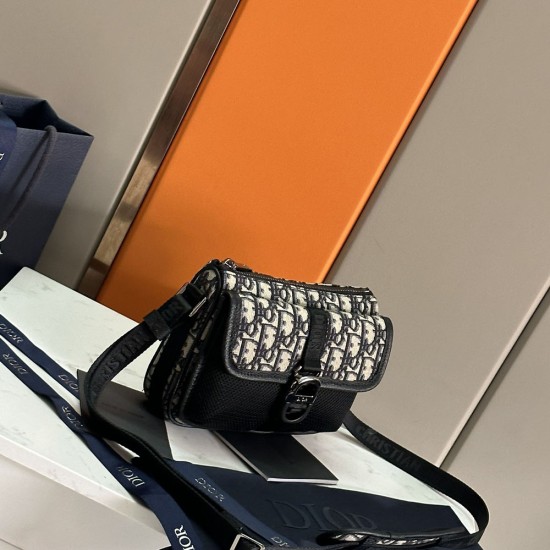 Dior 8 Mini Bag With Strap In Beige And Black Dior Oblique Jacquard 18.5cm