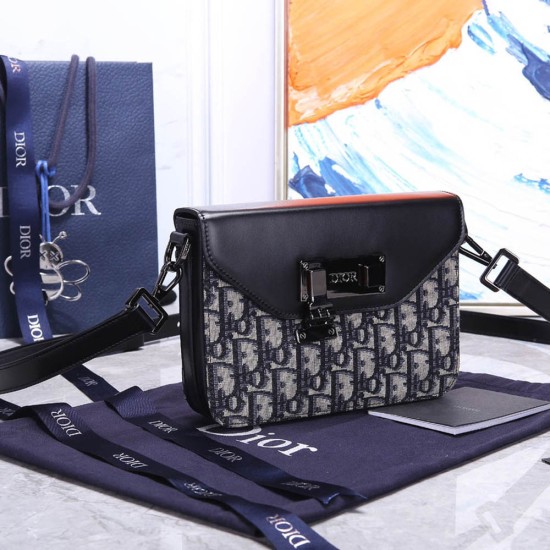 Dior Messenger Bag In Dior Oblique Jacquard And Smooth Calfskin 19cm