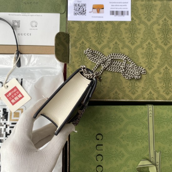Gucci Dionysus Super Mini Bag in Contrasting Leather 16.5cm