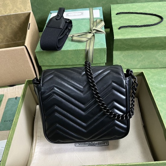 Gucci GG Marmont Matelasse Shoulder Bag In Matelasse Chevron Leather 18cm 3 Colors