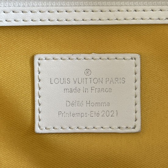 LV Keepall Bandouliere 50 Travel Bag in Taurillon Leather With Logo Print