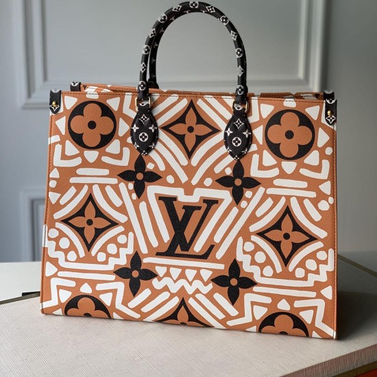 LV Onthego Crafty GM Monogram Giant Canvas 2 Colors