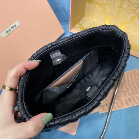 Miu Miu Sassy Matelassé Nappa Leather Handbag 5BA200 20cm 4 Colors