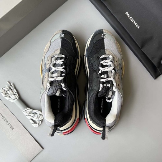 Balenciaga Triple S Sneaker 2 Colors