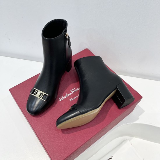 Ferragamo Gancini Ankle Boot In Calf Leather