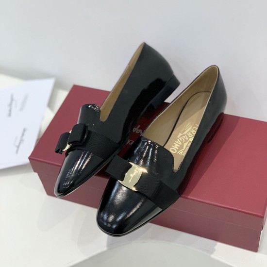 Ferragamo Vara Bow Loafer In Calf Leather 2 Colors