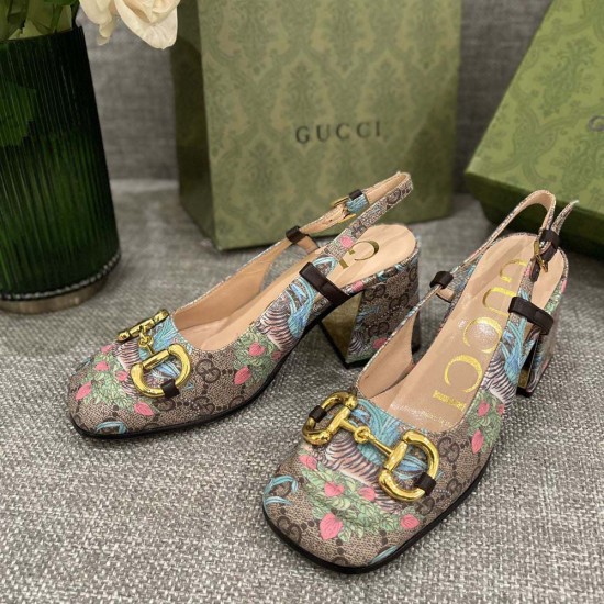Gucci Women Sandals 2 Colors