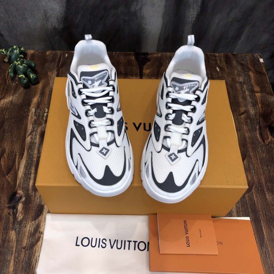 LV Runner Tatic Sneaker 6 Colors