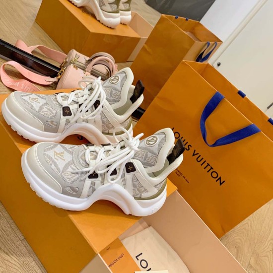 LV Archlight Trainer 2 Colors