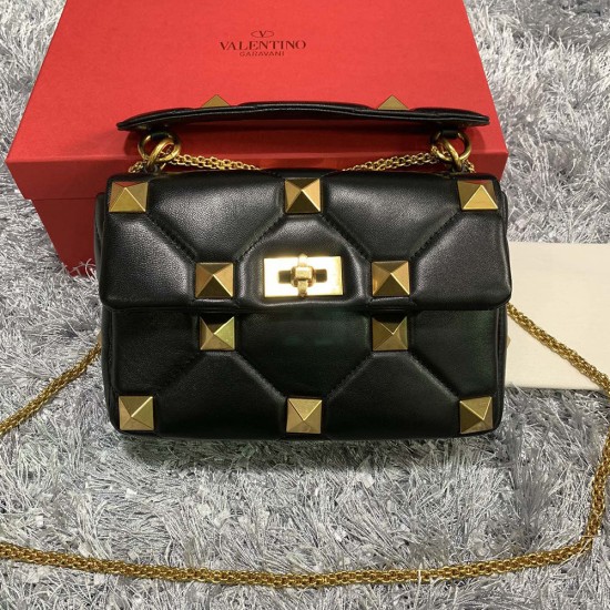 Valentino Roman Stud The Shoulder Bag in Nappa With Chain